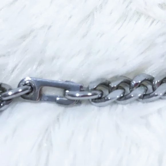 Bee Sting Medical Bracelet - Picture 5 of 5